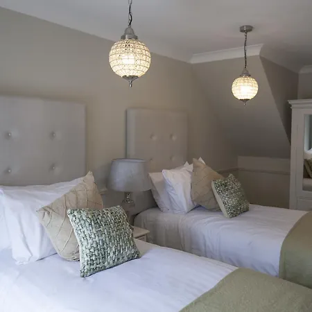 The At Bardons * Kilcullen