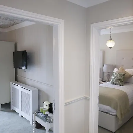 The At Bardons * Kilcullen