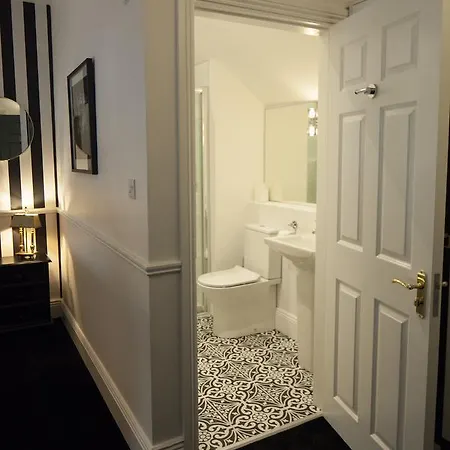 The At Bardons * Kilcullen