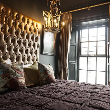 The At Bardons Lodge Kilcullen